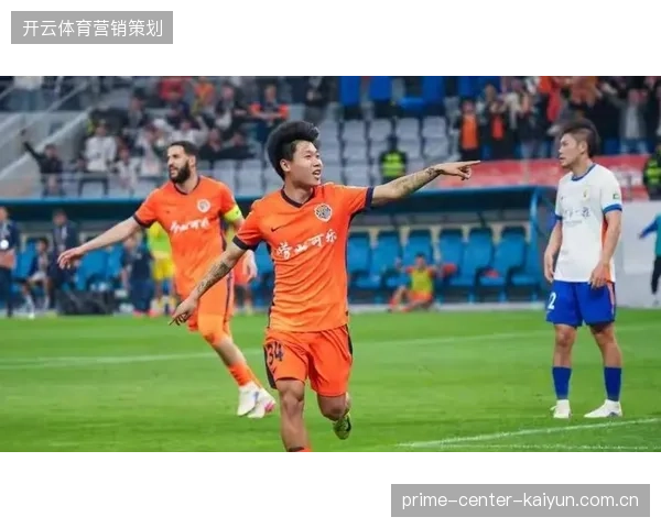 山东泰山或将外租潜力门将于金永,青岛海牛引援解决门将老化问题 山东泰山或将外租潜力门将于金永,青岛海牛引援解决门将老化问题